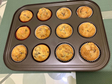 Опробовала новую форму! Кстати, у меня получилось 15 кексов! Еще были 3 силиконовые дополнительно! Опробовала новую форму! Кстати, у меня получилось 15 кексов! Еще были 3 силиконовые дополнительно!