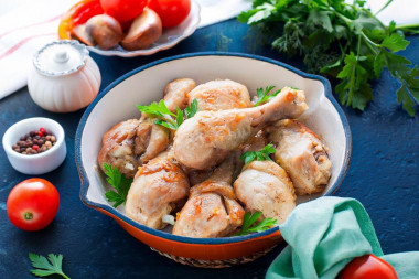 Куриные голени на сковороде Куриные голени на сковороде