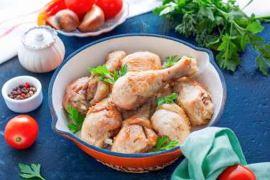 Куриные голени на сковороде Куриные голени на сковороде