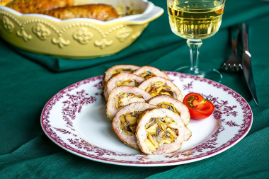 Рулетики из свинины с грибами Рулетики из свинины с грибами