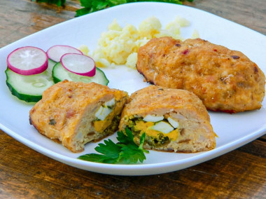 Куриные зразы с яйцом и зеленью Куриные зразы с яйцом и зеленью