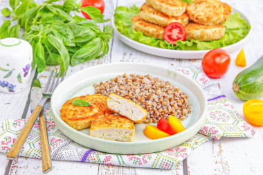 Котлеты из грудки с кабачком Котлеты из грудки с кабачком