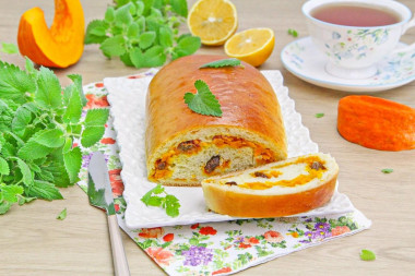 Рулет с тыквой из теста в духовке Рулет с тыквой из теста в духовке