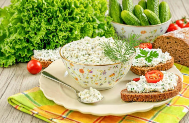 Творог с огурцом Творог с огурцом