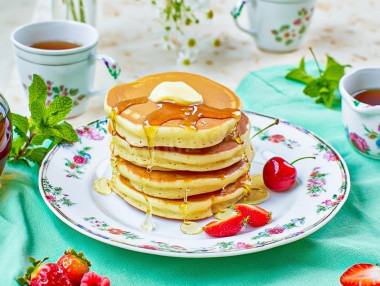 Панкейки на молоке пышные Панкейки на молоке пышные