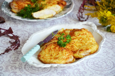 Куриное филе в кляре с сыром на сковороде