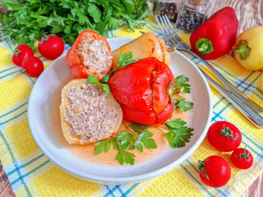 Перец фаршированный гречкой и мясом Перец фаршированный гречкой и мясом