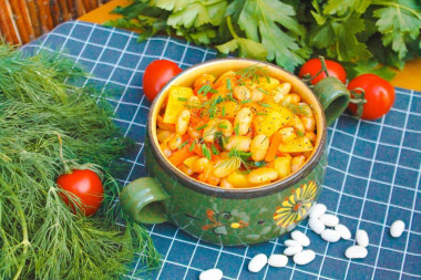 Тушеный картофель с фасолью Тушеный картофель с фасолью