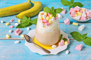 Банановый милкшейк Банановый милкшейк