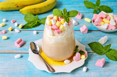 Банановый милкшейк Банановый милкшейк