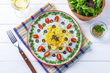 Салат с кальмарами курицей Салат с кальмарами курицей