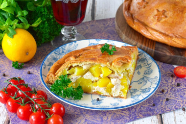 Курник на кефире в духовке с курицей и картошкой Курник на кефире в духовке с курицей и картошкой