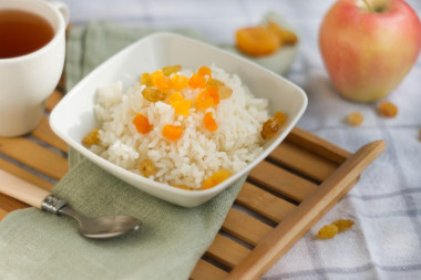Рис с курагой и топленым маслом Рис с курагой и топленым маслом