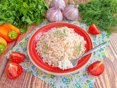 Рассыпчатый рис на сливочном масле на сковороде Рассыпчатый рис на сливочном масле на сковороде