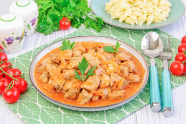 Гуляш из свинины как в детском саду Гуляш из свинины как в детском саду