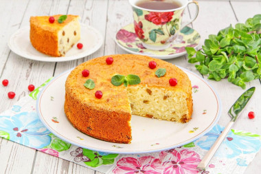 Манник с изюмом Манник с изюмом