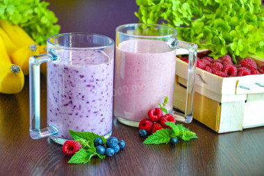 Смузи с овсяными хлопьями и бананом Смузи с овсяными хлопьями и бананом