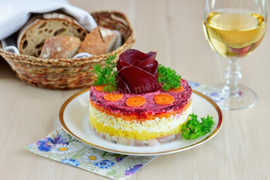 Селедка под шубой с сыром плавленным Селедка под шубой с сыром плавленным