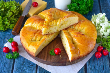 Пирог с сыром из дрожжевого теста в духовке