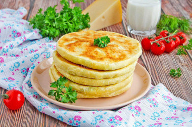 Хачапури на молоке с сыром на сковороде
