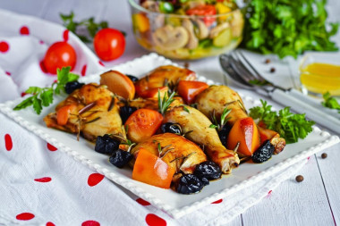 Курица с айвой и черносливом Курица с айвой и черносливом