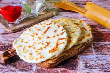 Лепешки с картошкой на сковороде Лепешки с картошкой на сковороде