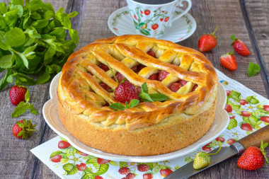 Дрожжевой пирог с клубникой Дрожжевой пирог с клубникой