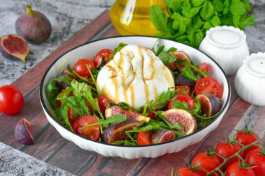 Салат с сыром буратта и помидорами Салат с сыром буратта и помидорами