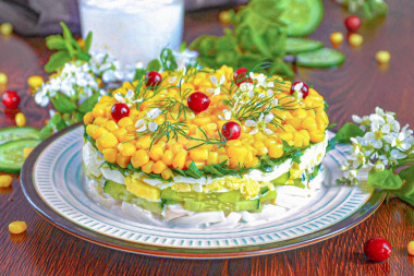 Салат кальмары с яйцом и огурцом с кукурузой Салат кальмары с яйцом и огурцом с кукурузой