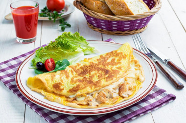 Омлет с курицей и сыром на сковороде Омлет с курицей и сыром на сковороде