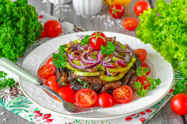 Салат с говядиной и помидорами Салат с говядиной и помидорами