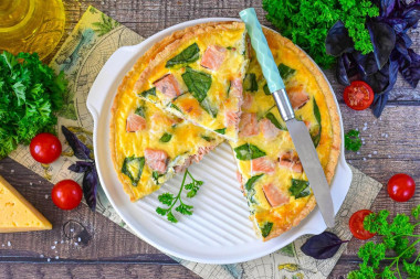 Киш с рыбой и шпинатом Киш с рыбой и шпинатом