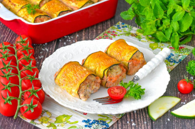 Голубцы из кабачков и фарша Голубцы из кабачков и фарша