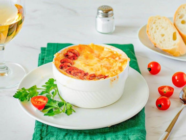 Классический жульен с курицей и шампиньонами Классический жульен с курицей и шампиньонами