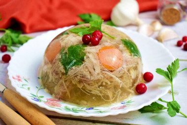 Холодец из рульки свиной и курицы Холодец из рульки свиной и курицы