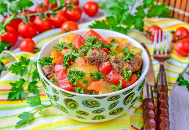 Жаркое из говядины в мультиварке Жаркое из говядины в мультиварке