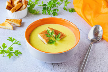 Овощной суп пюре со сливками для ребенка