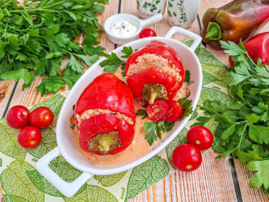 Перец фаршированный с рисом и сметаной Перец фаршированный с рисом и сметаной