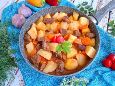 Жаркое из говядины на сковороде Жаркое из говядины на сковороде