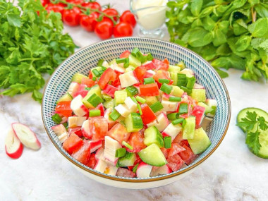 Салат крабовые палочки помидор огурец Салат крабовые палочки помидор огурец