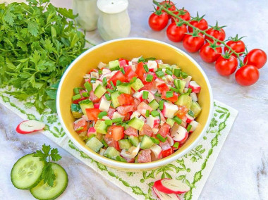 Салат крабовые палочки помидор огурец Салат крабовые палочки помидор огурец