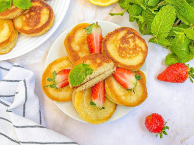 Пышные оладьи с манкой Пышные оладьи с манкой