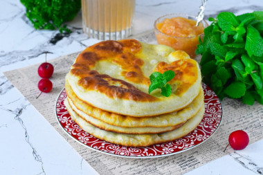 Лепешки на сыворотке на сковороде Лепешки на сыворотке на сковороде