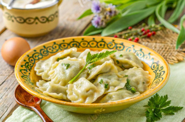 Вареники с творогом и черемшой Вареники с творогом и черемшой