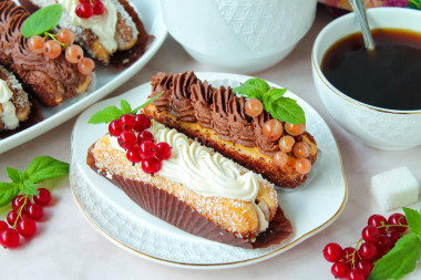 Нежное пирожное с печеньем савоярди Нежное пирожное с печеньем савоярди