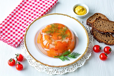Заливное из курицы с желатином Заливное из курицы с желатином