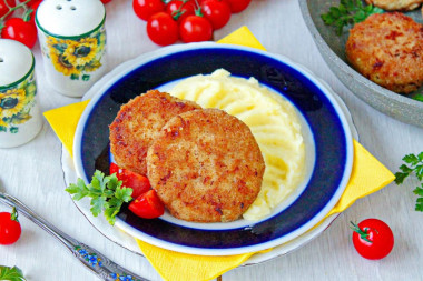 Котлеты из щуки классические Котлеты из щуки классические