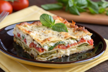 Овощная вегетарианская лазанья с кабачками без мяса Овощная вегетарианская лазанья с кабачками без мяса