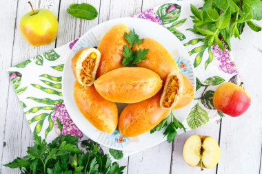 Пирожки с капустой и яблоками Пирожки с капустой и яблоками