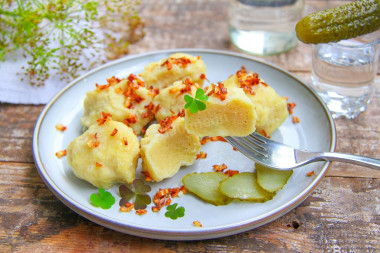 Клецки из сырого тертого картофеля Клецки из сырого тертого картофеля